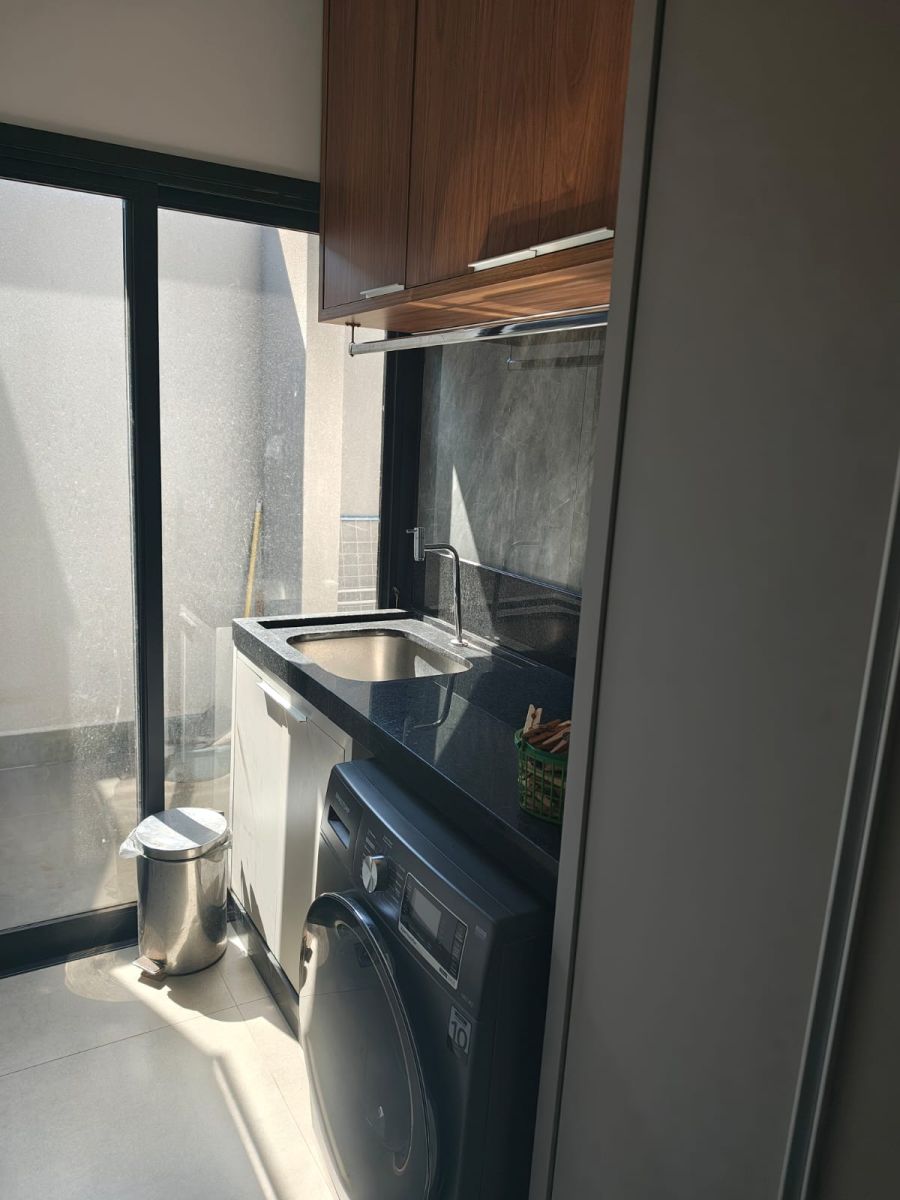 Casa em condomínio à venda, 325 m² por R$ 1.350.000,00 Casa em condomínio à venda, 325 m² por R$ 1.350.000,00