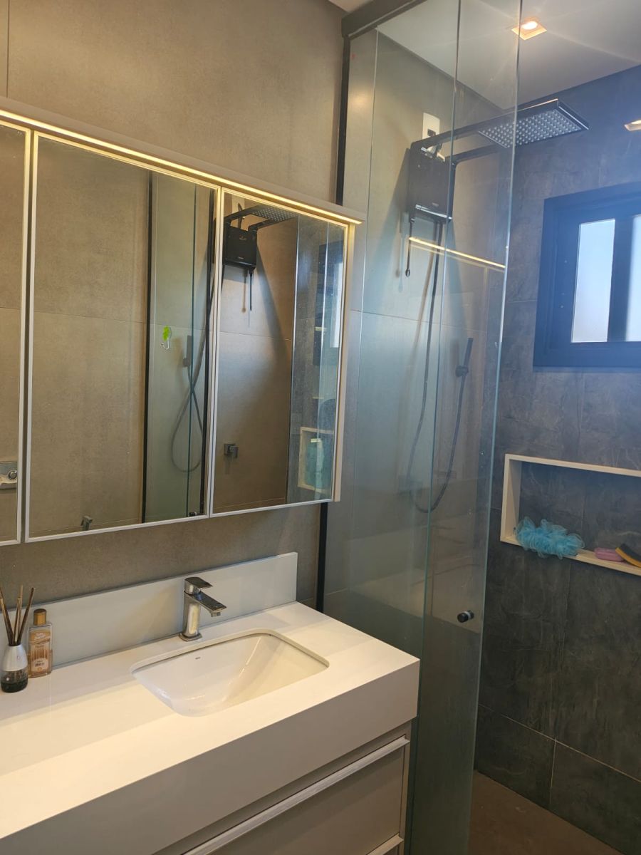 Casa em condomínio à venda, 325 m² por R$ 1.350.000,00 Casa em condomínio à venda, 325 m² por R$ 1.350.000,00