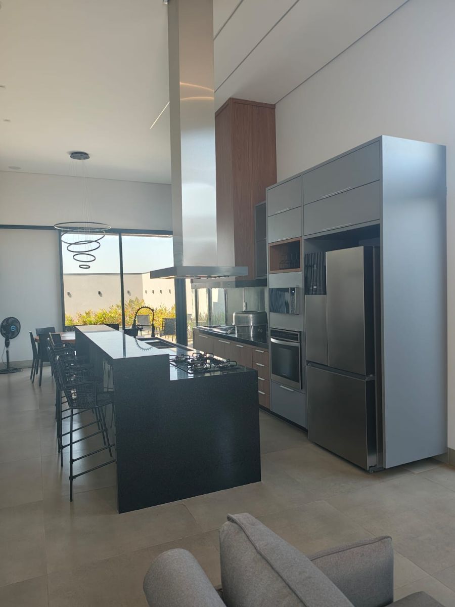 Casa em condomínio à venda, 325 m² por R$ 1.350.000,00 Casa em condomínio à venda, 325 m² por R$ 1.350.000,00