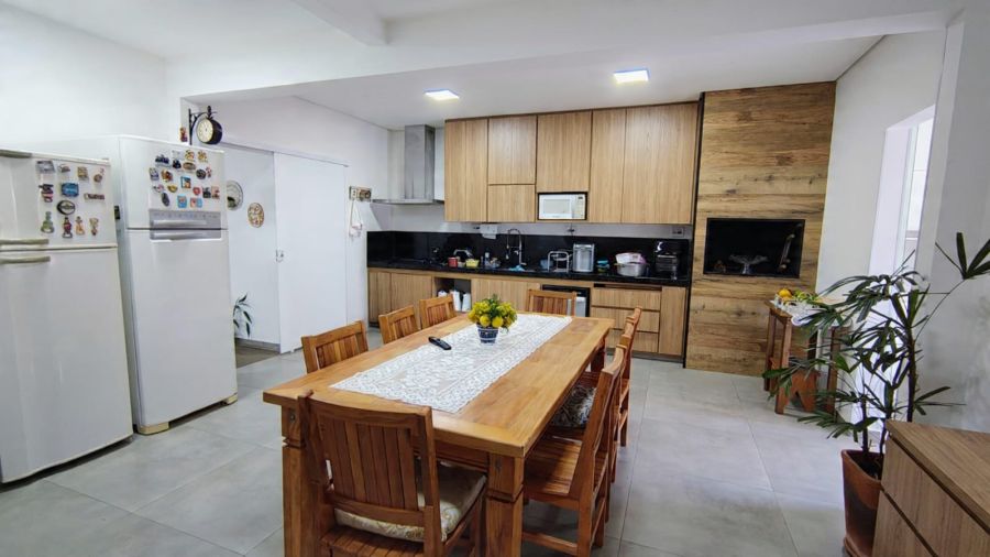 Casa à venda, 550 m² por R$ 770.000,00 Casa à venda, 550 m² por R$ 770.000,00